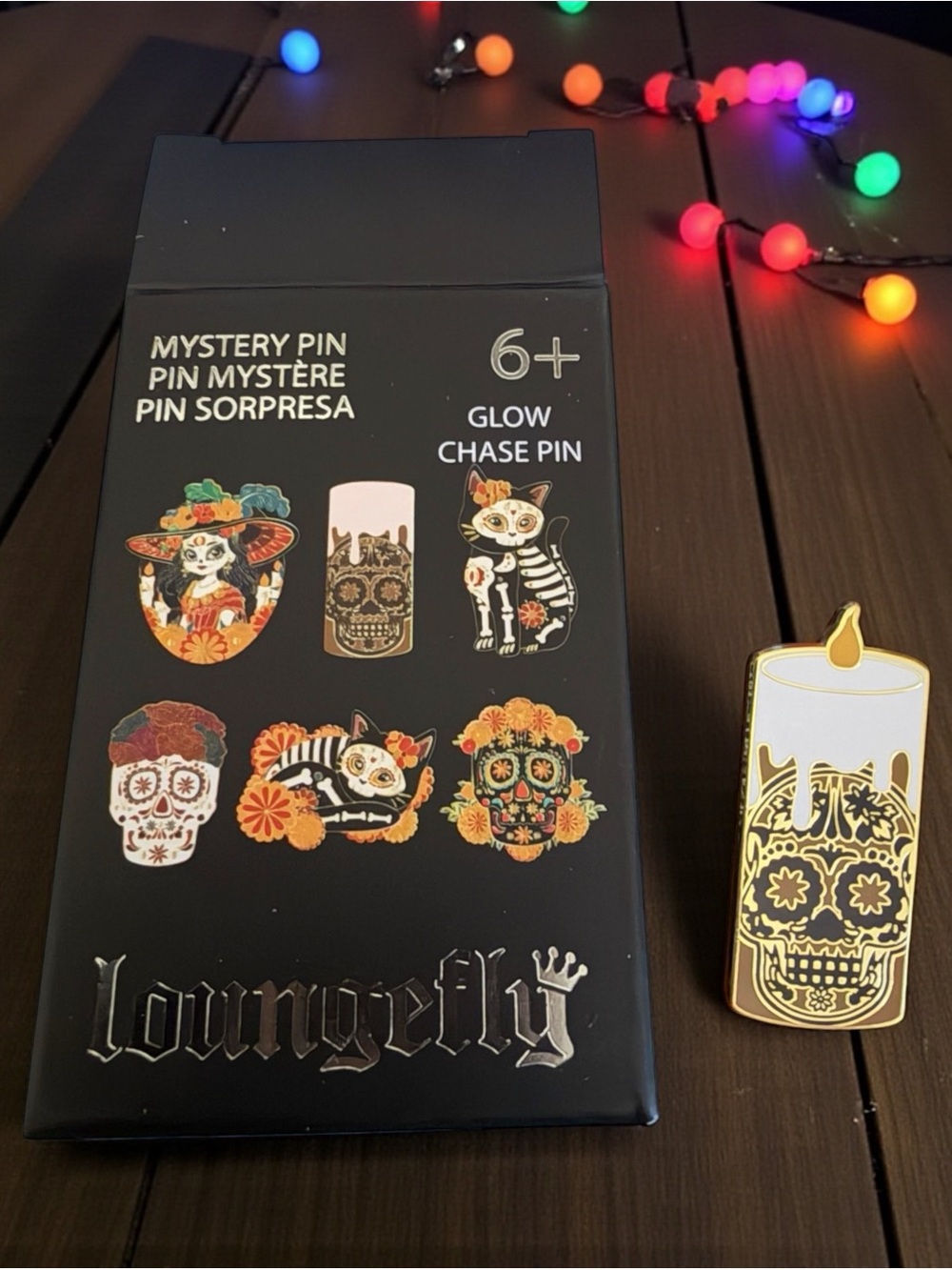 Loungefly Mystery Pin – Día de los Muertos Sugar Skull Candle NWT